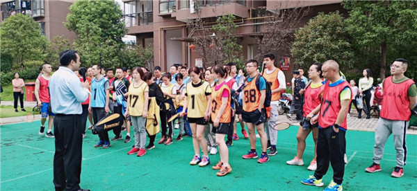 濃情中秋，歡度國(guó)慶——市古鎮(zhèn)投資公司舉辦古鎮(zhèn)天御羽毛球賽