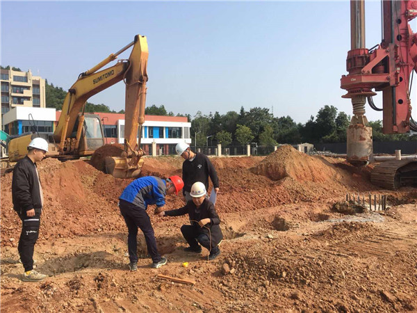 昌南湖北湖西側(cè)要建一個立體停車場，已經(jīng)開工！