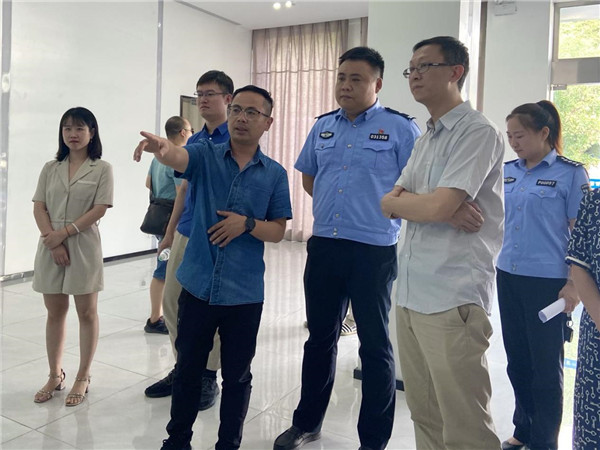 城市體驗技術團隊專家組調研靜態(tài)交通一體化智能系統(tǒng)平臺項目